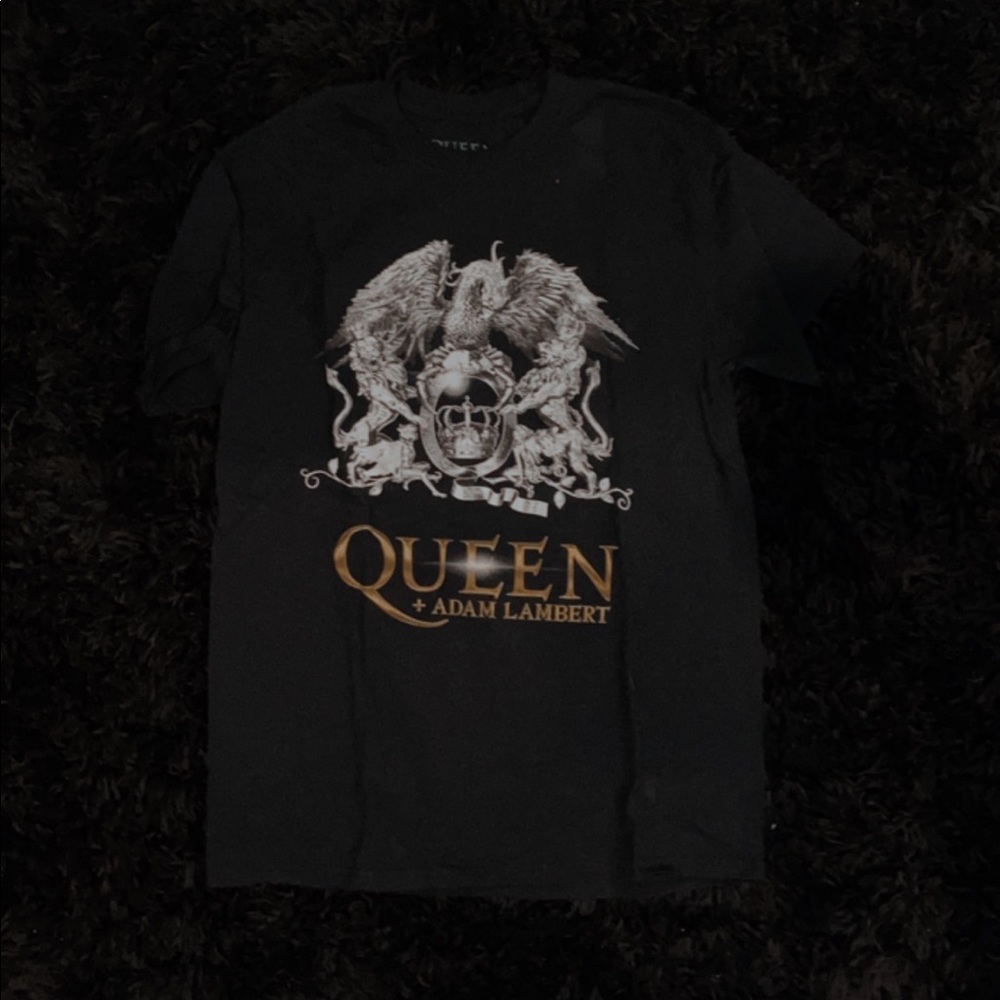 queen concert merch. size medium.